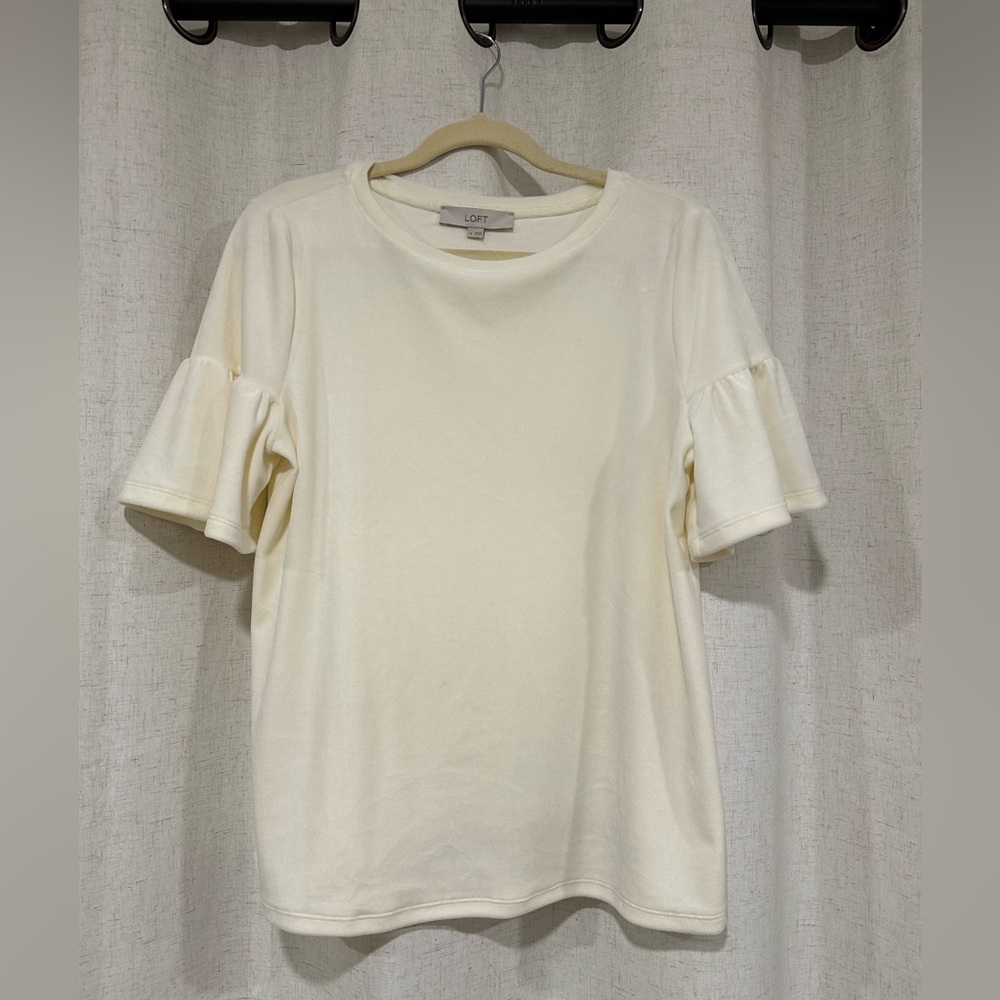 LOFT Ivory Short Sleeve Ruffle Top